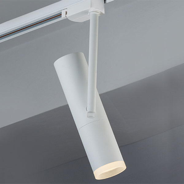 M03-002 White