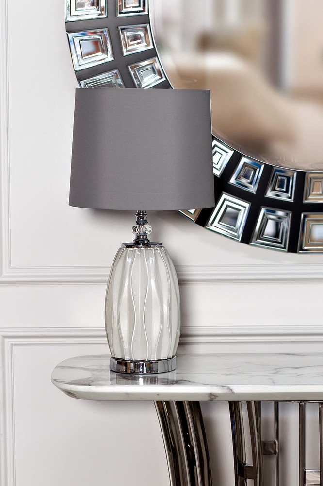 Лампа настольная